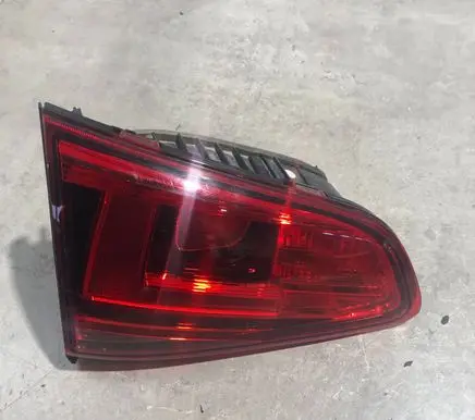 Volkswagen Golf VII Tailgate rear/tail lights 5G0945093