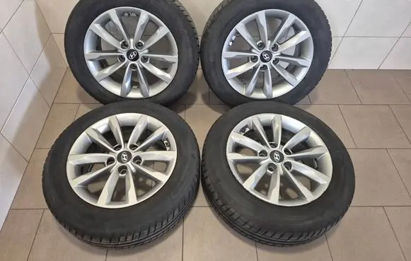 Hyundai i40 R16 alloy rim 529103Z610