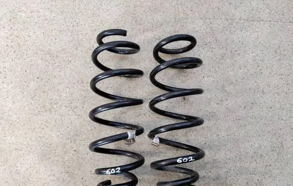Volvo XC60 Rear coil spring 3147608743A 31476087