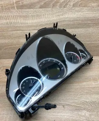 Mercedes-Benz E W212 Speedometer (instrument cluster) A2129002010 A2C53257171