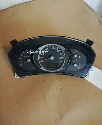 Hyundai Tucson JM Speedometer (instrument cluster) 940132E420