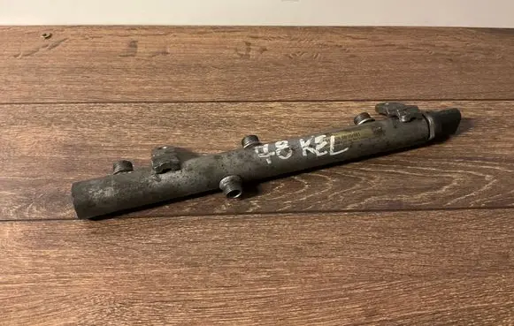 Mercedes-Benz E W211 Fuel main line pipe A6420702695