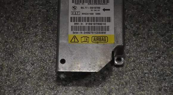 BMW 5 E39 Airbag control unit/module 6919789