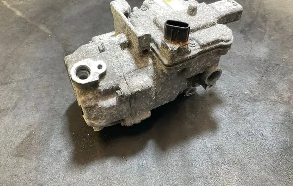 Toyota Auris E180 Air conditioning (A/C) compressor (pump) 0422001032 12R30488 ES14C