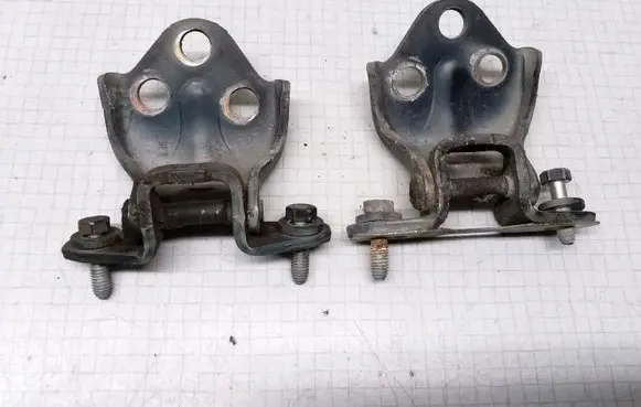 Volvo S40, V40 Front door hinge set 