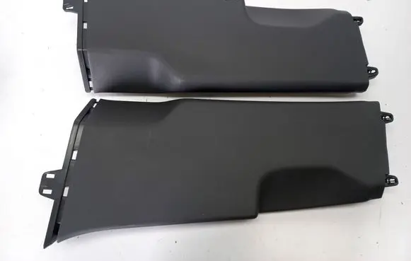 Porsche Cayenne (9Y0 9Y3) (B) pillar trim (bottom) 760867291B