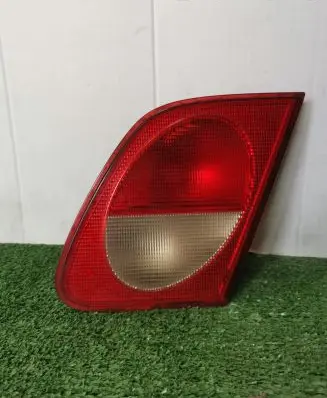 Mercedes-Benz E W210 Tailgate rear/tail lights 2108201064