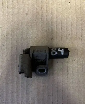 Citroen C4 I Camshaft position sensor 9645844080