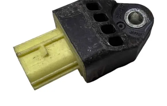 Toyota Land Cruiser (J150) Airbag deployment crash/impact sensor 8983160040 107C5RGPT