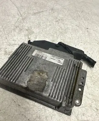 Renault Scenic I Engine control unit/module 7700868304 S113717113D 7700102303