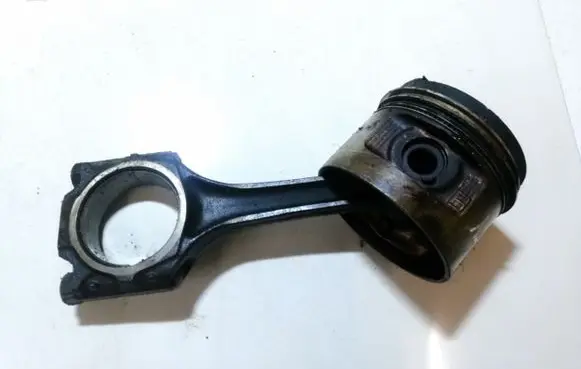 Audi 80 90 B3 Piston with connecting rod