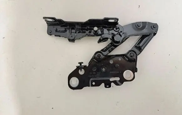 BMW X4 G02 Engine bonnet/hood hinges 7397500