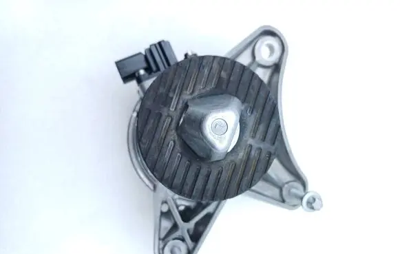 Mercedes-Benz GLS X167 Engine mount bracket A1672409300