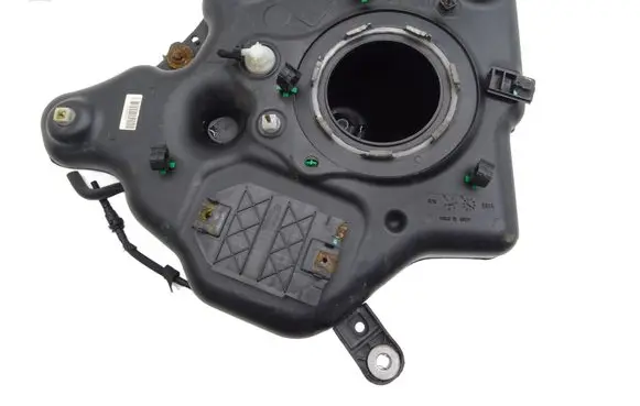 Audi A6 S6 C7 4G AdBlue liquid reservoir 4G0131877F