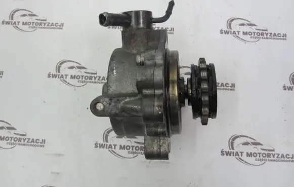 Mazda CX-7 Vacuum pump R2AA18G00