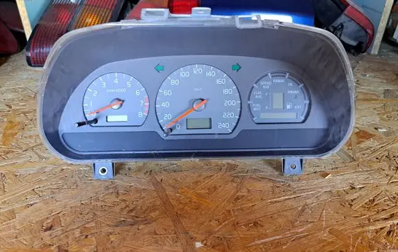 Volvo S40, V40 Speedometer (instrument cluster) 30862002 30862002007 30864002
