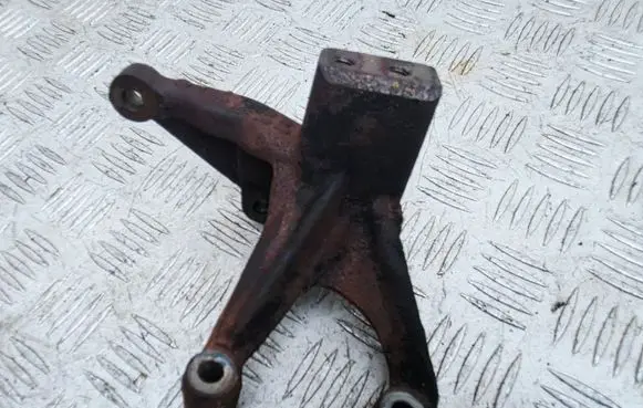 Mercedes-Benz E W213 Engine mounting bracket A6541424000