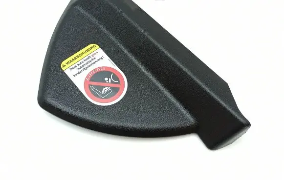 Mercedes-Benz C W204 Dashboard side end trim A2046800278 107215