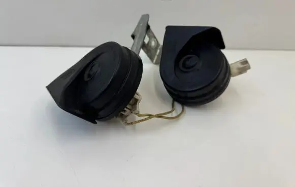 Peugeot 5008 II Horn signal 981587078001