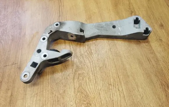 BMW X3 G01 Gearbox mounting bracket 8486998 22328486998
