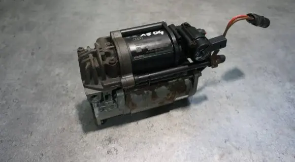 Audi A8 S8 D4 4H Air suspension compressor 4H0616005C