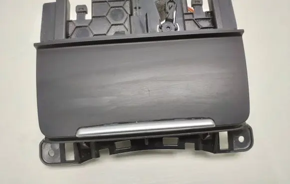 Audi A5 8T 8F Car ashtray 8K0857951 8k0857965