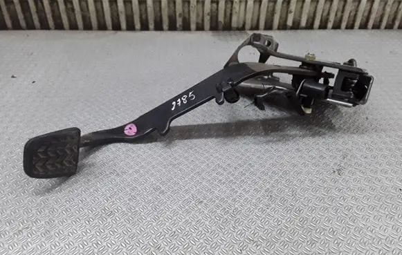 Toyota Corolla E120 E130 Clutch pedal 
