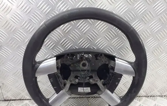 Ford C-MAX I Steering wheel 3M513600C