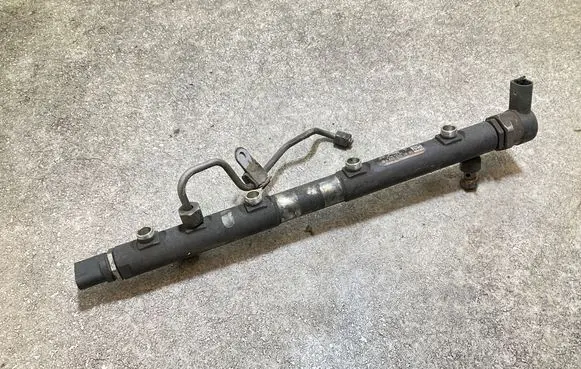 Mercedes-Benz Sprinter W906 Fuel main line pipe A6460701895