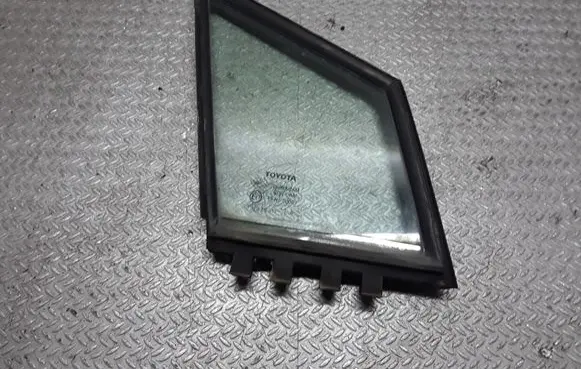 Toyota Corolla Verso AR10 Front door vent window glass four-door 