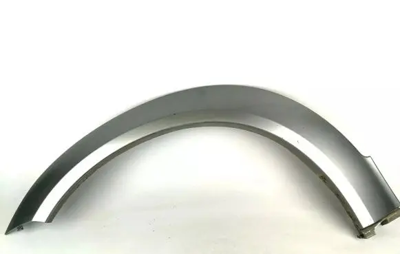 Subaru Outback Front arch trim 