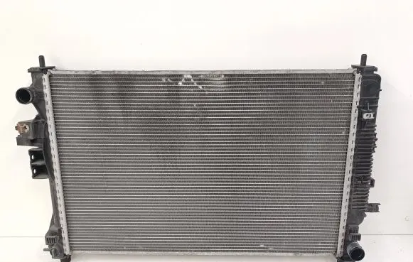 Opel Insignia B Coolant radiator 84208036 GT134002