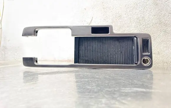 Volvo C30 Gear shifter surround trim plastic 30755386