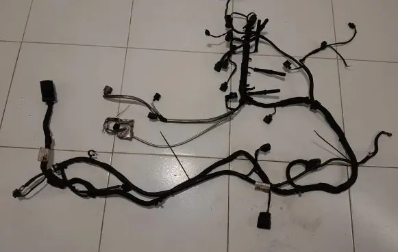 Volkswagen Tiguan Engine installation wiring loom NOCODE