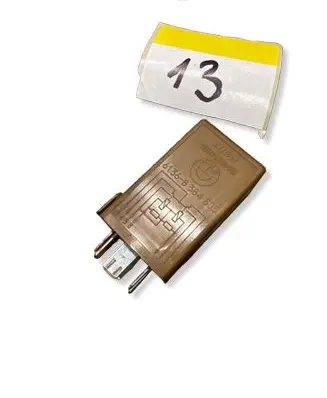 BMW 5 E60 E61 Window wiper relay 8384505 61368384505