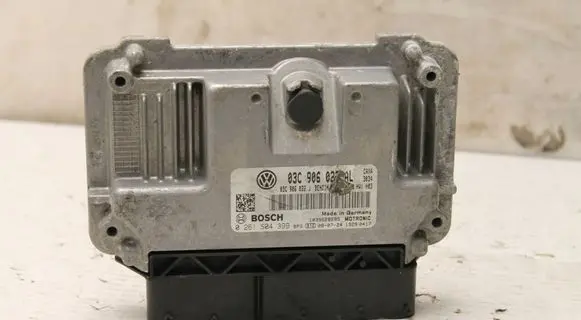 Volkswagen Golf V Engine control unit/module 03C906022AL