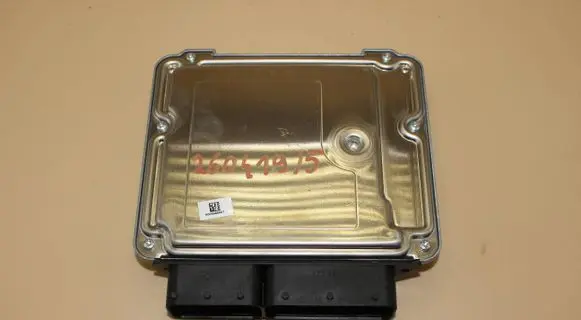 BMW 3 F30 F35 F31 Engine control unit/module 8570933 030634225