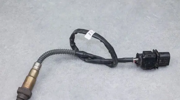 Skoda Fabia Mk2 (5J) Lambda probe sensor 03C906262 0258017066 0258017007