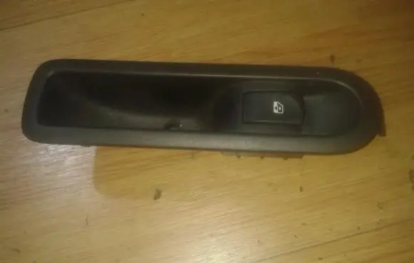 Renault Modus Electric window control switch