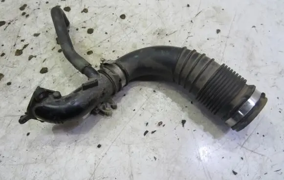 Dacia Sandero Air intake hose/pipe 165781377R