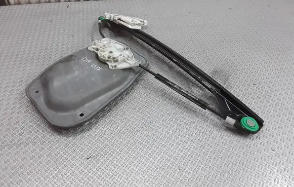 Volkswagen Golf Plus Rear door window regulator with motor 5M0839402C