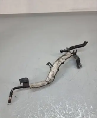 Engine coolant pipe/hose