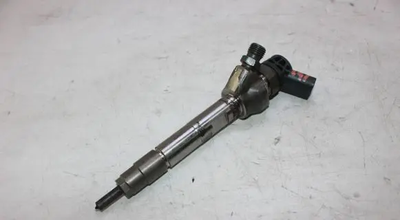 BMW X1 F48 F49 Fuel injector 8514146 61922