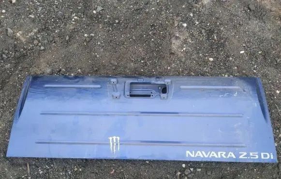Nissan Navara D22 Tailgate/trunk/boot lid MELYNAS