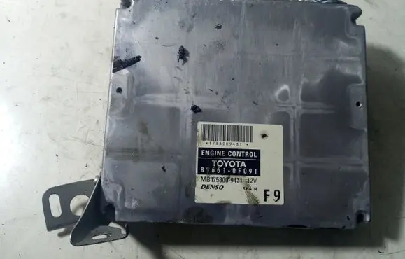 Toyota Corolla Verso AR10 Engine control unit/module 896610F091 1758009431 MB1758009431