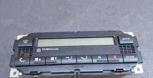 Volkswagen PASSAT B5.5 Climate control unit 3B1907044A