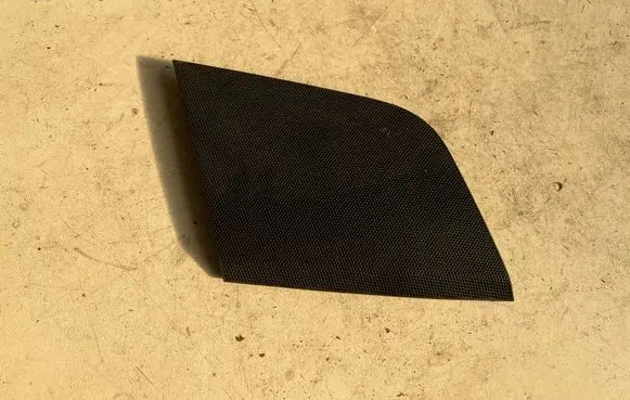 Side speaker trim/cover