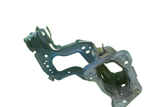 Volvo C30 Front side member PRZOD