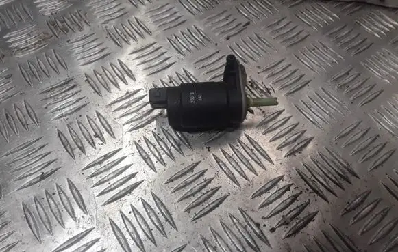 Nissan Primera Windscreen/windshield washer pump 20859143