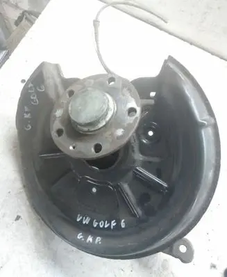 Volkswagen Golf VI Rear wheel hub spindle/knuckle 249C
